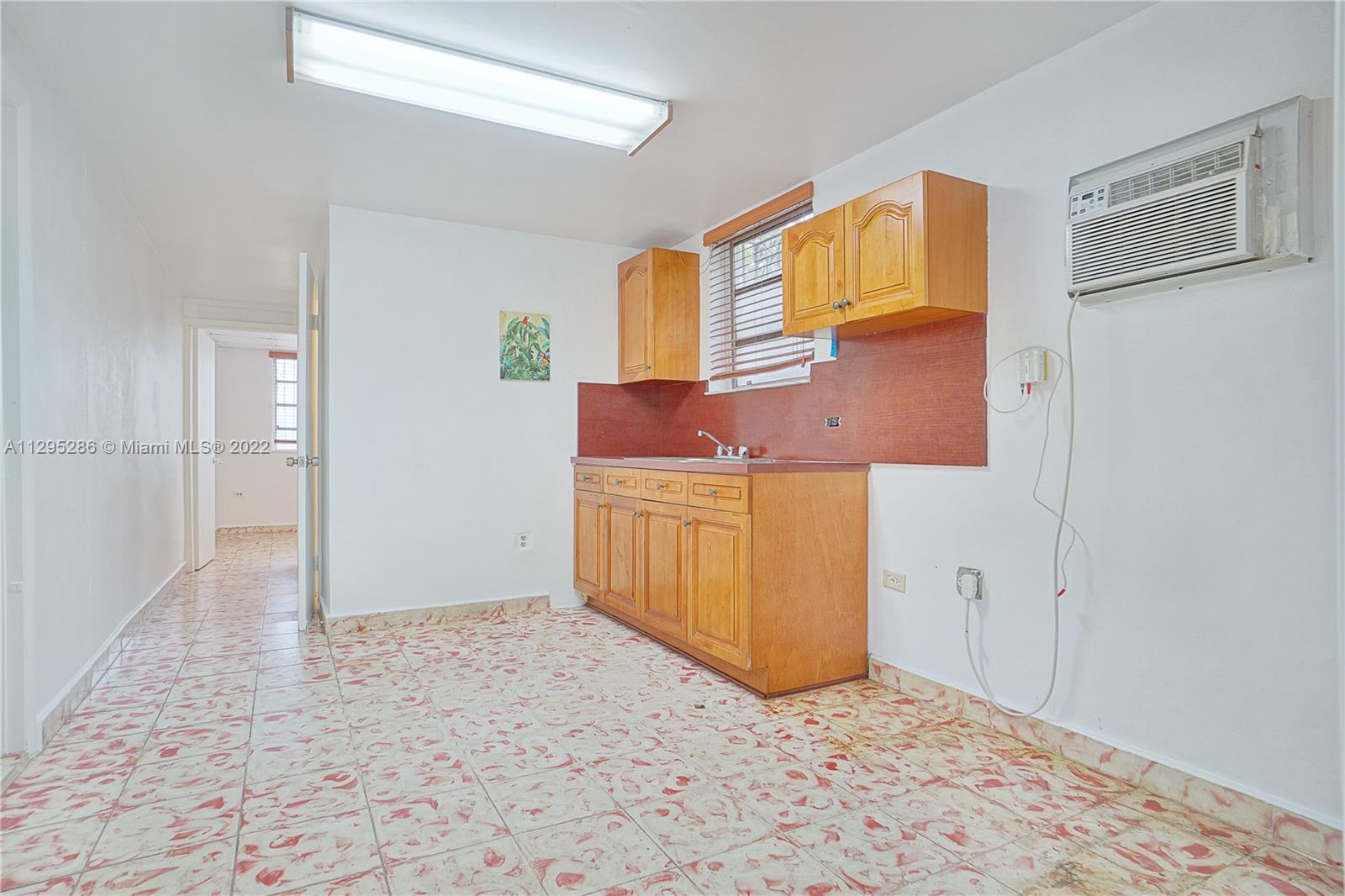 131 SW 51st Pl