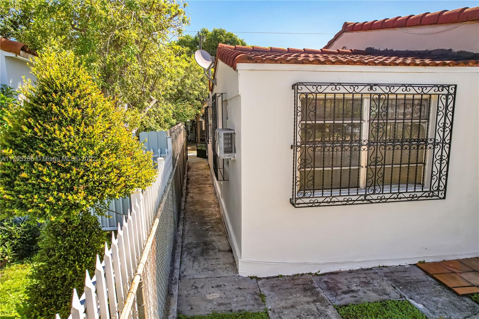 131 SW 51st Pl