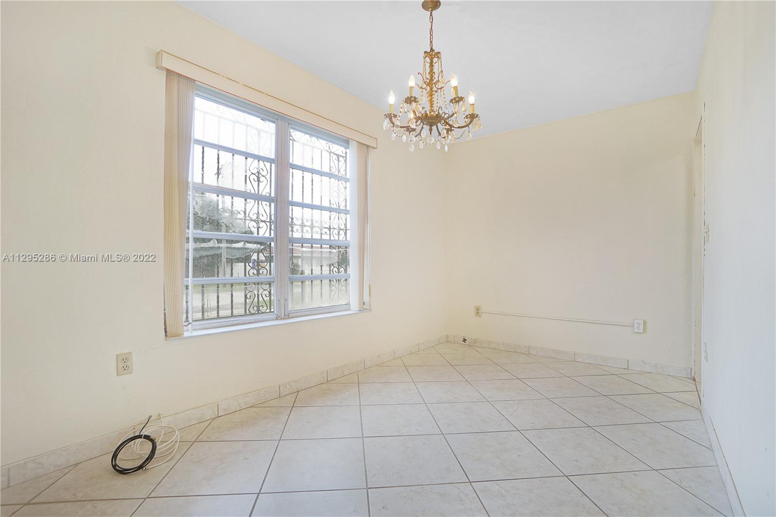 131 SW 51st Pl