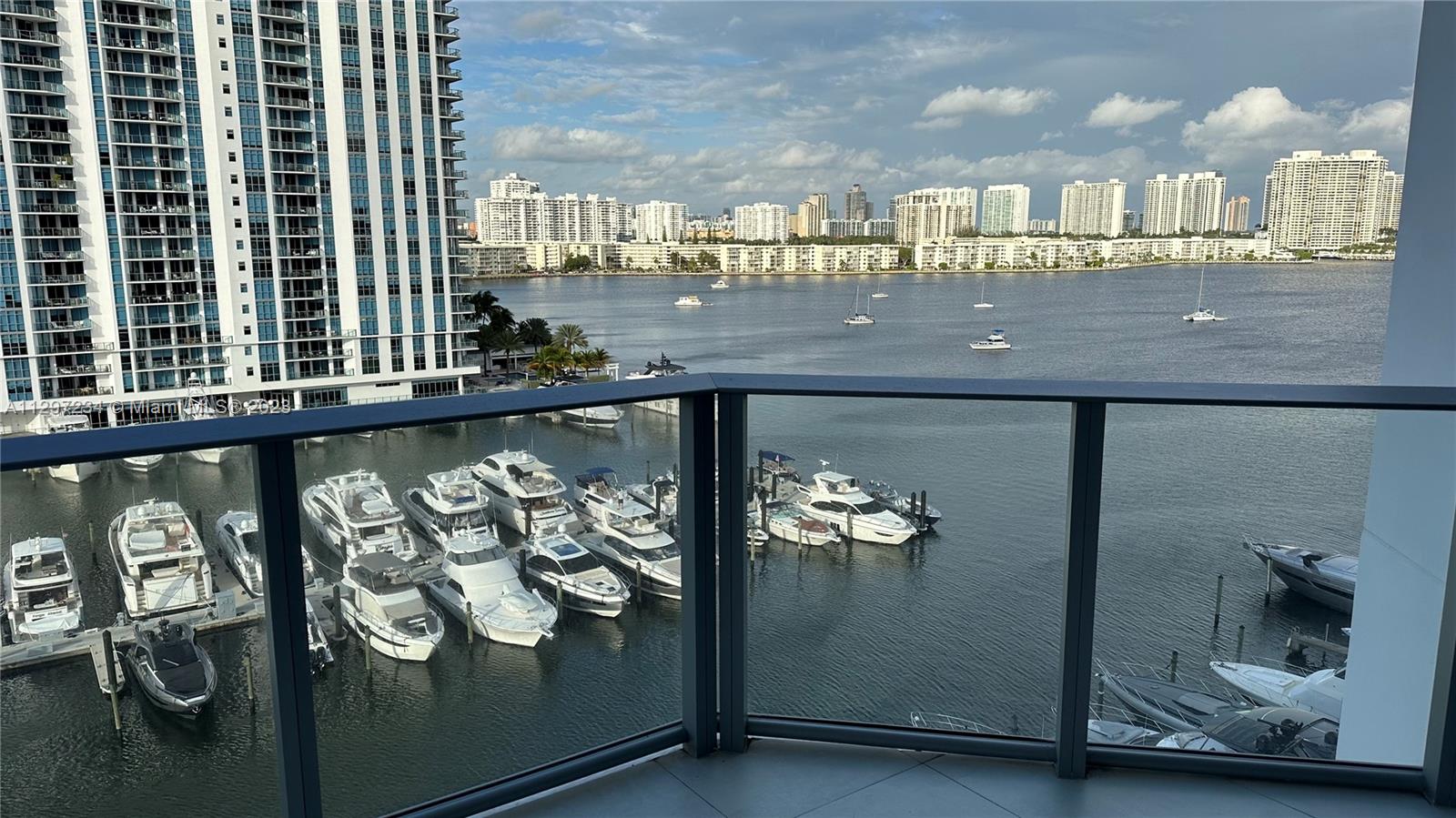 17111 Biscayne Blvd # 903