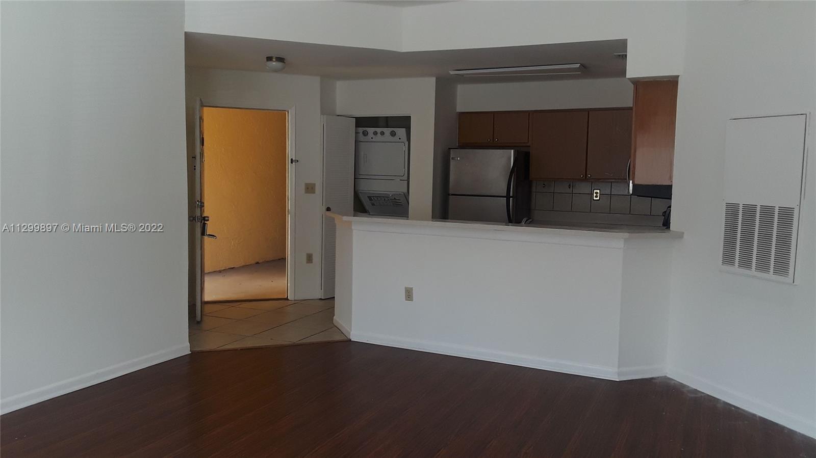2445 SW 18th Ter # 204
