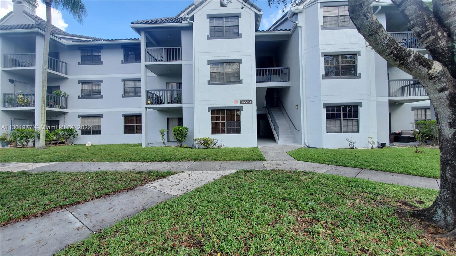 11225 W Atlantic Blvd # 206