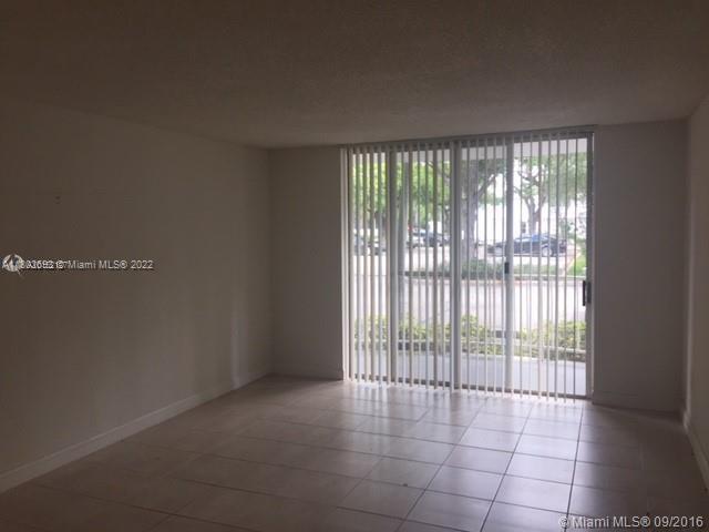 498 NW 165th Street Rd # 106 Unit: D-106