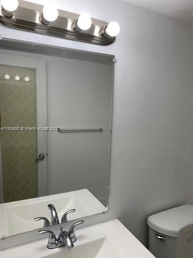 498 NW 165th Street Rd # 106 Unit: D-106
