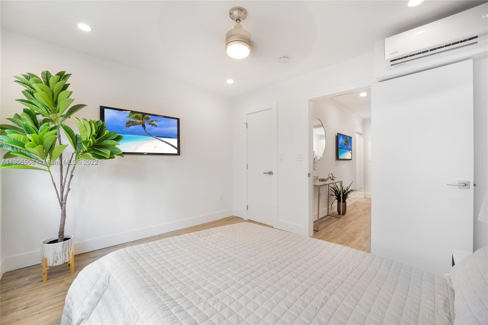 1407 Meridian Ave # 11