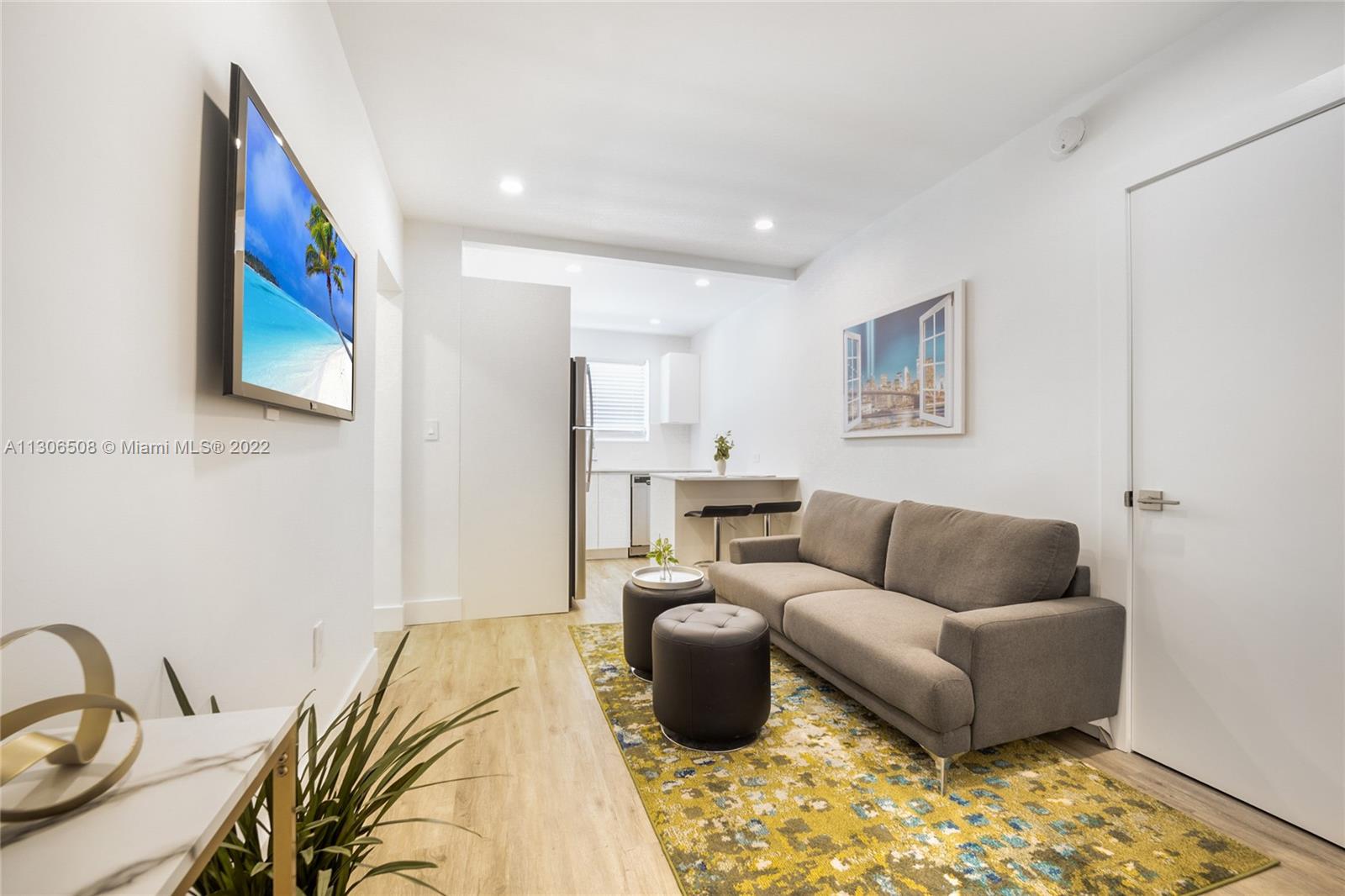 1407 Meridian Ave # 11