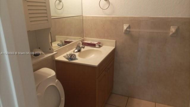 637 SW 3rd St # 206