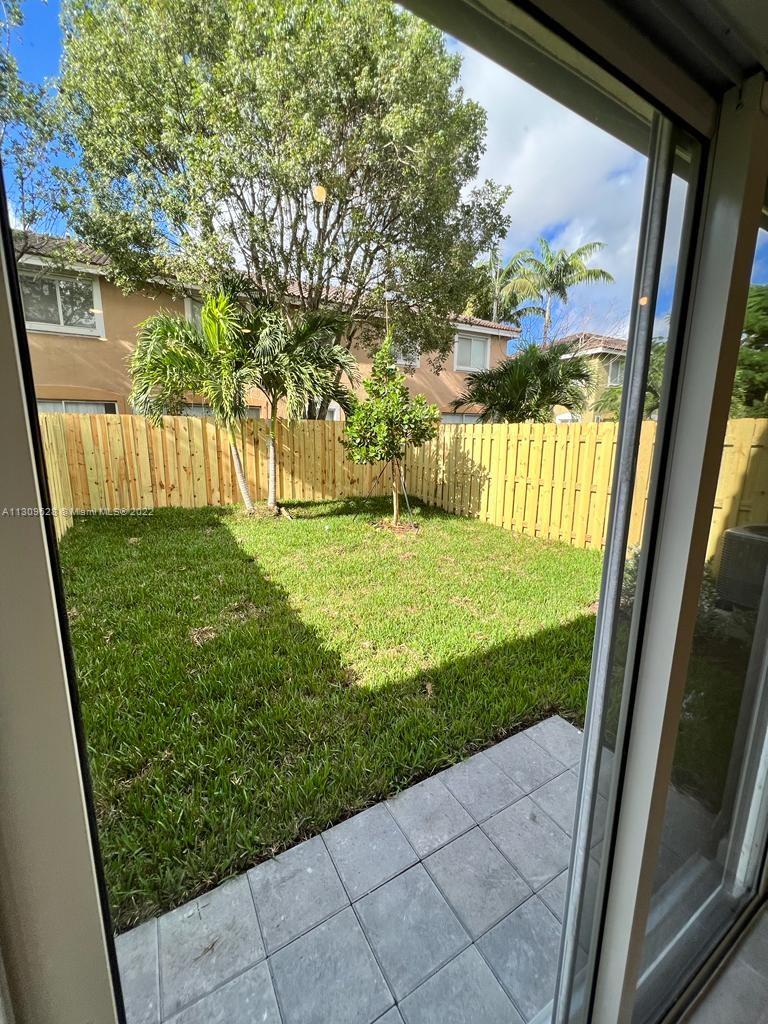 1050 SE 26th Ter # 1050