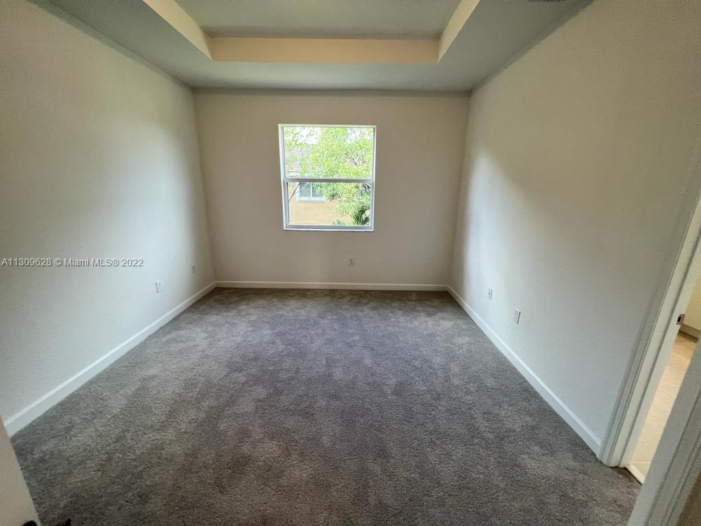 1050 SE 26th Ter # 1050