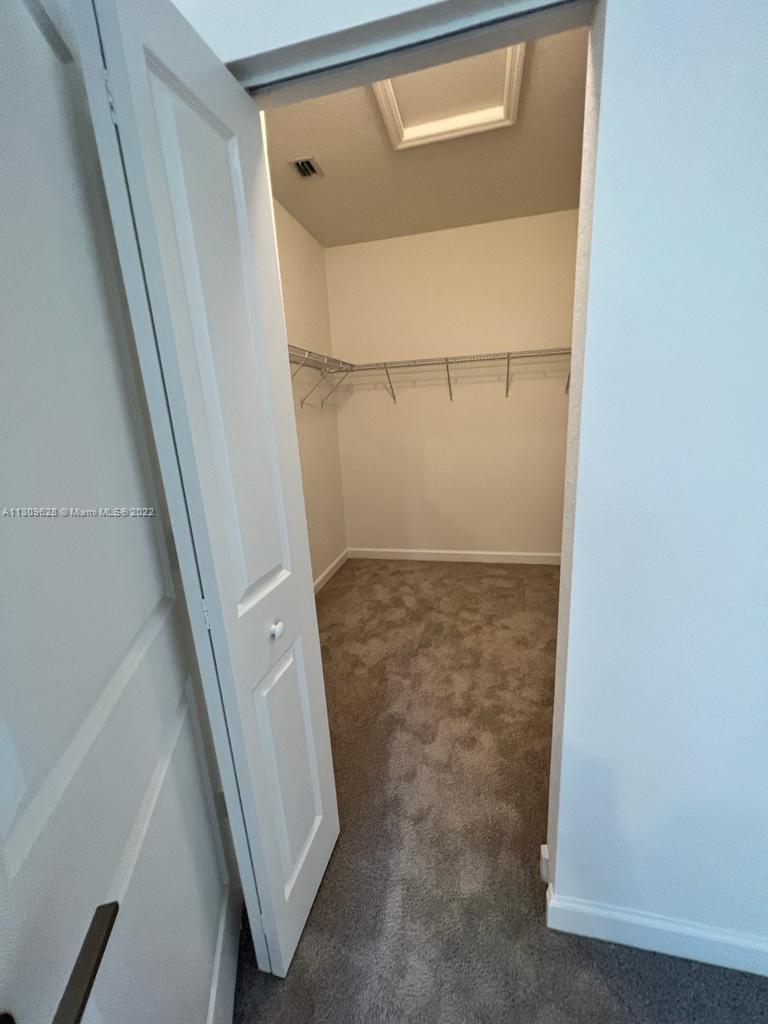 1050 SE 26th Ter # 1050