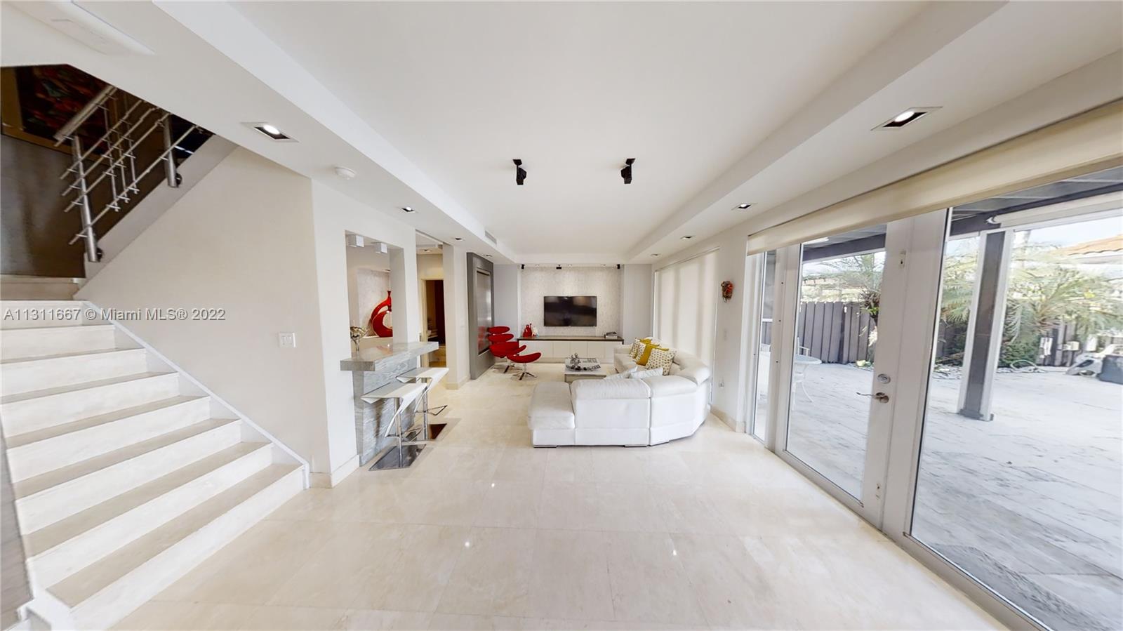 10867 NW 59th St
