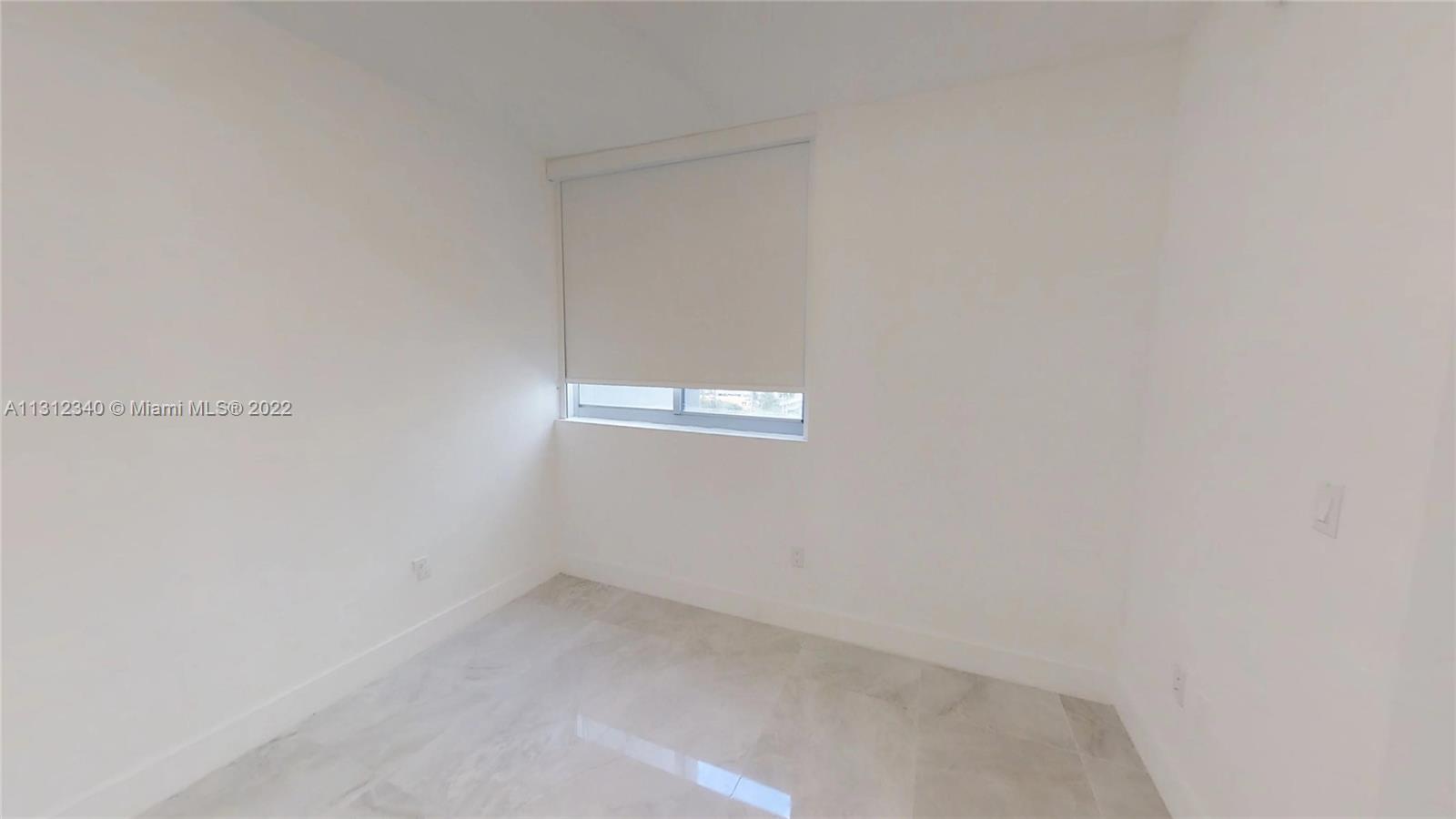 488 NE 18 st # 801