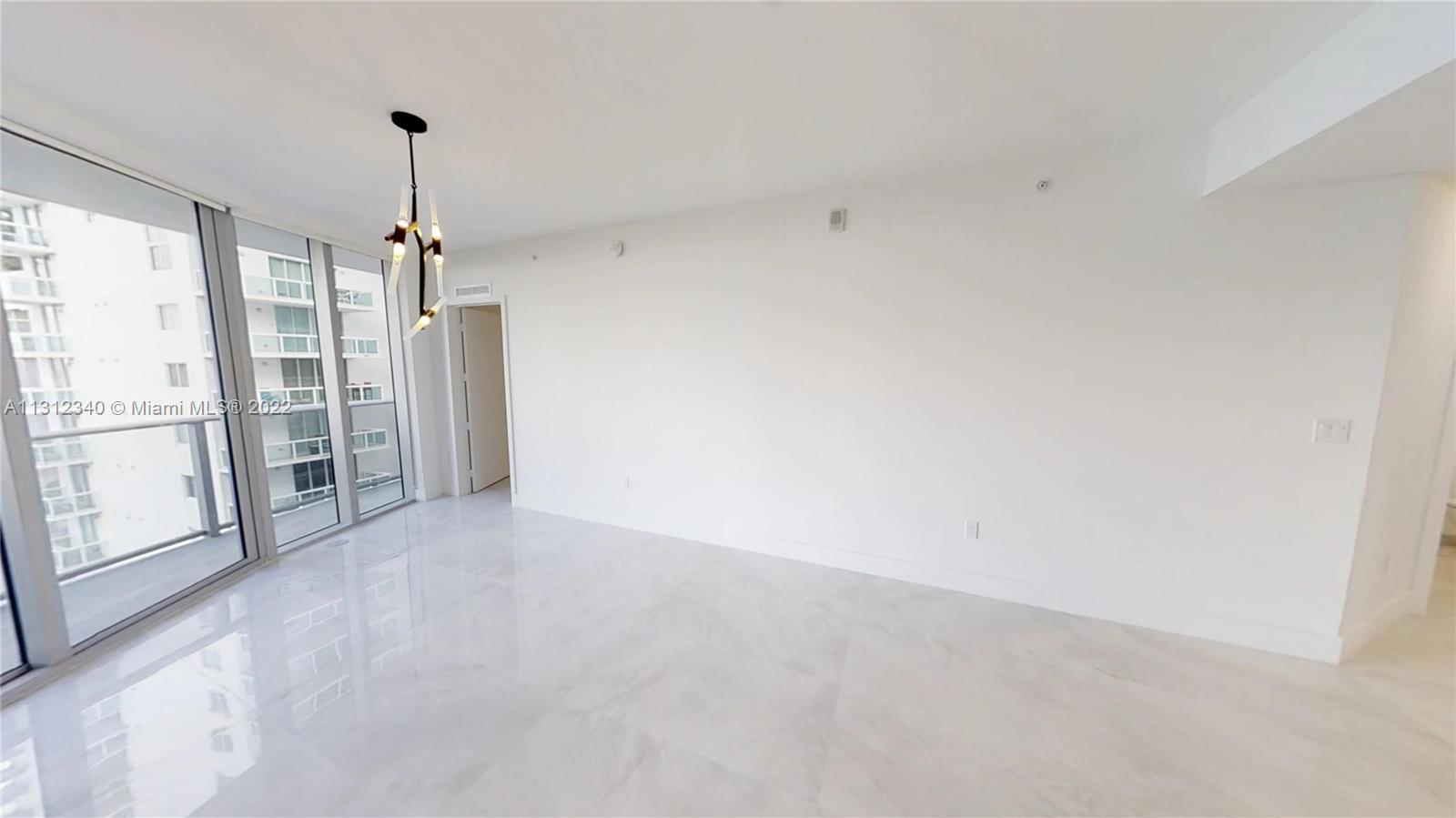 488 NE 18 st # 801