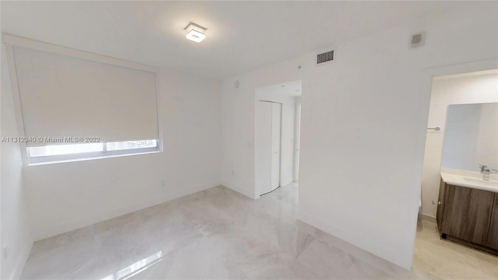 488 NE 18 st # 801