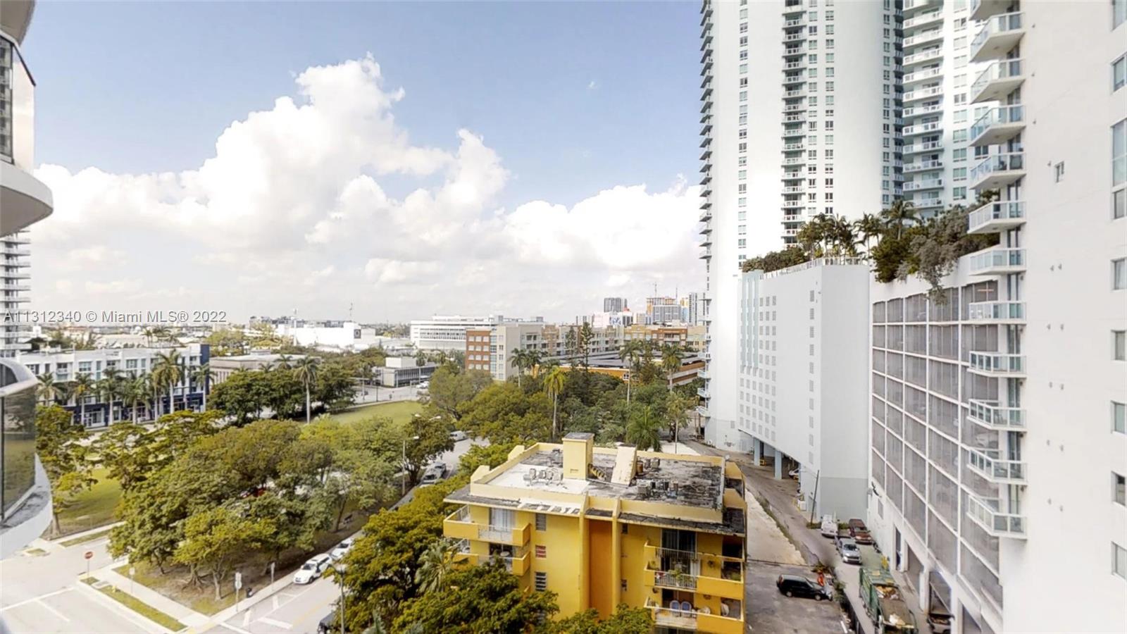 488 NE 18 st # 801