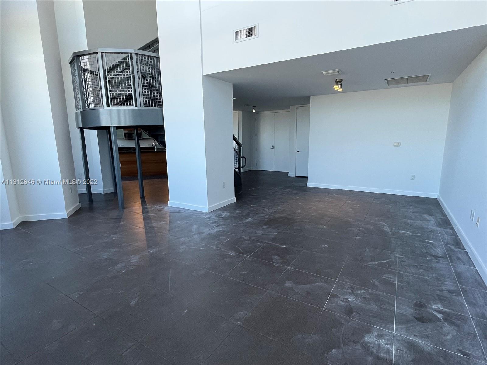 3301 NE 1st Ave # 5 Unit: PH-5