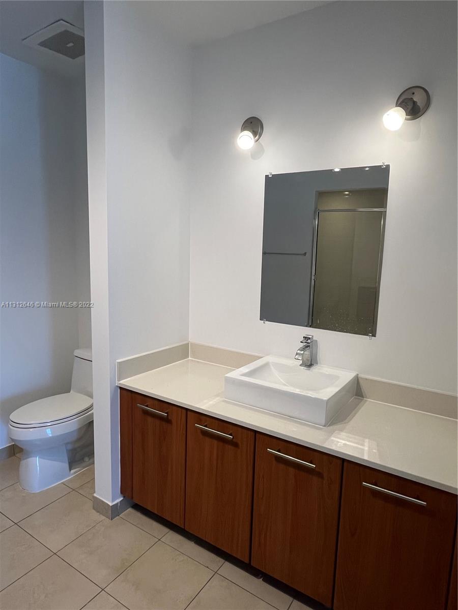 3301 NE 1st Ave # 5 Unit: PH-5