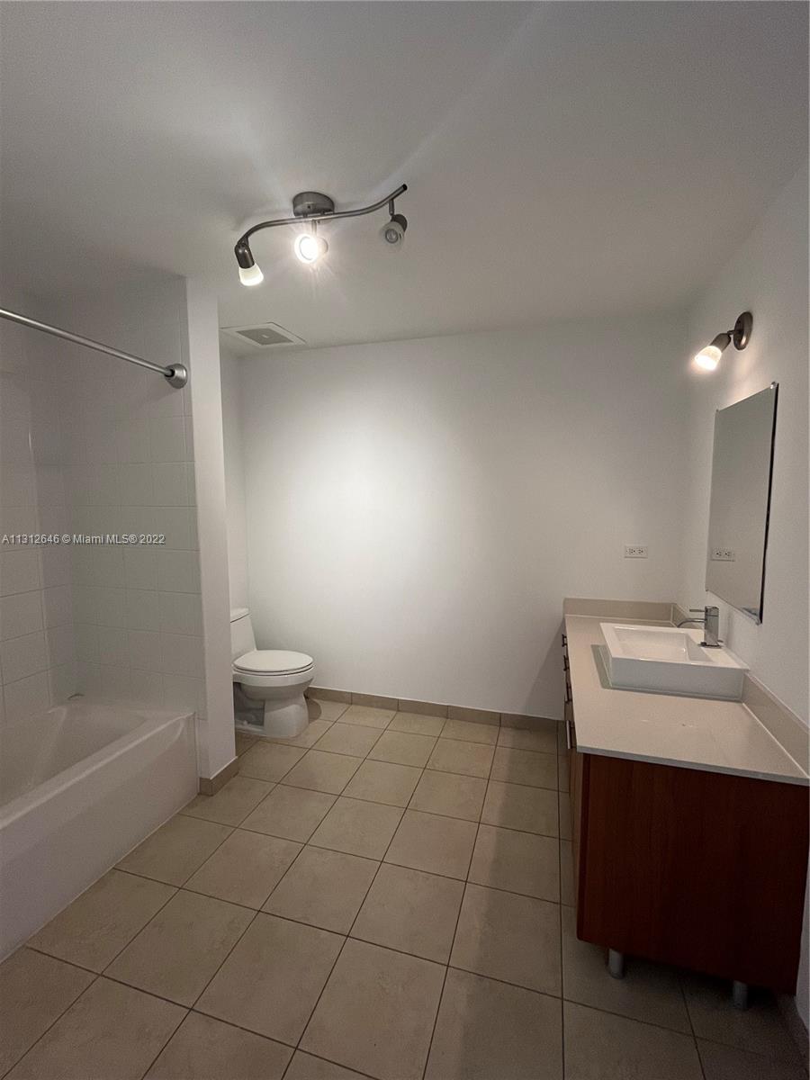 3301 NE 1st Ave # 5 Unit: PH-5