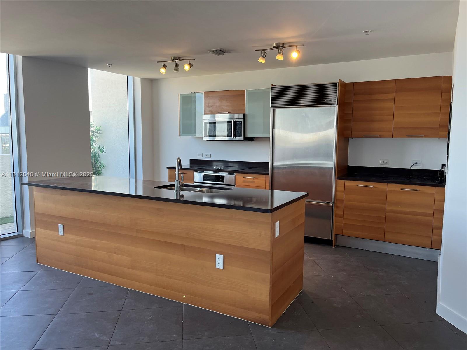 3301 NE 1st Ave # 5 Unit: PH-5