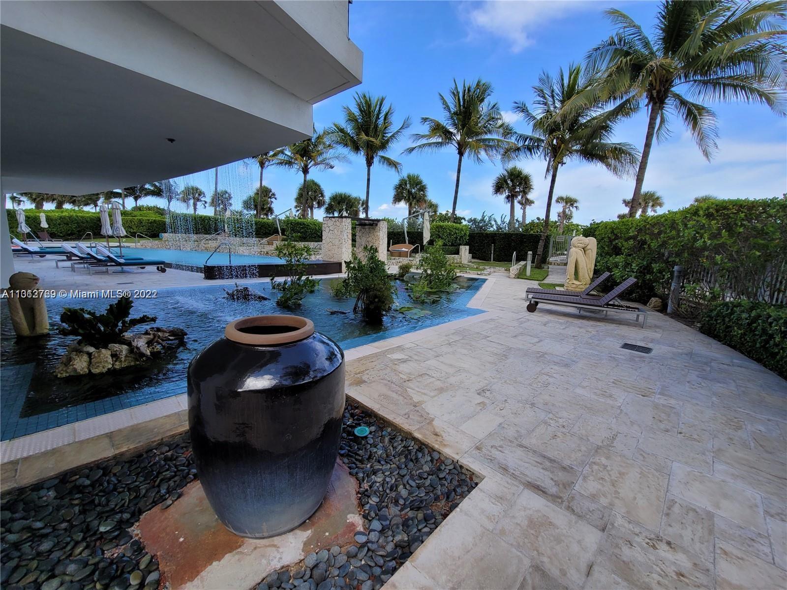 5875 Collins Ave # 903
