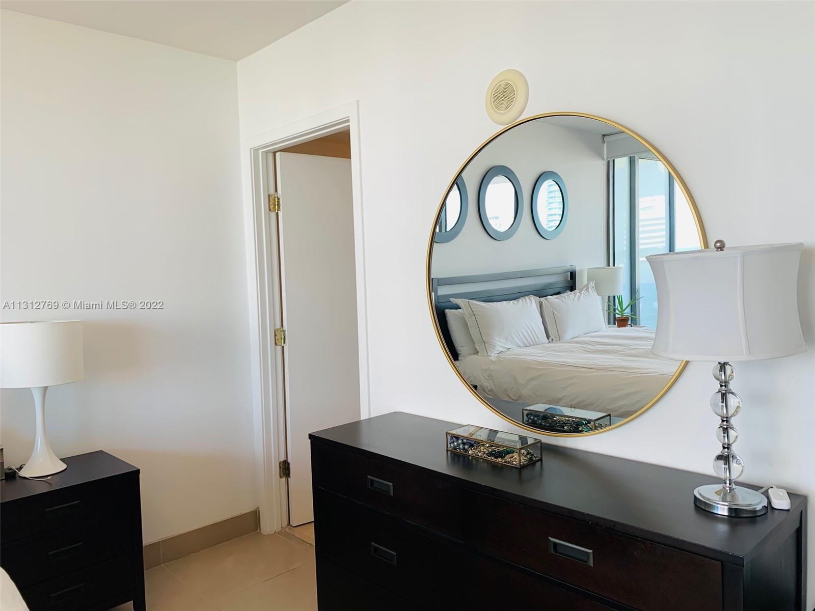 5875 Collins Ave # 903
