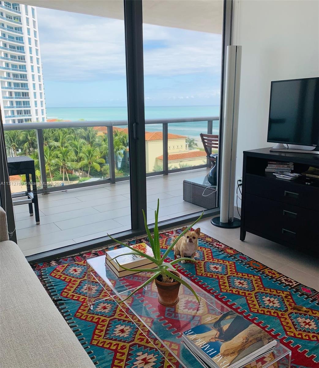 5875 Collins Ave # 903