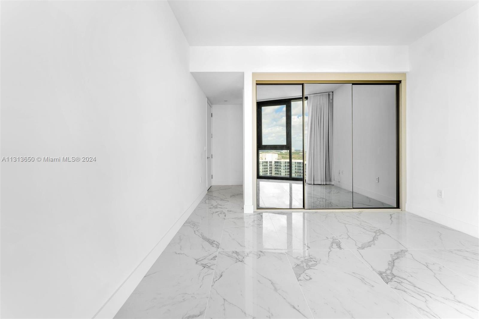 15701 Collins Ave # 2101