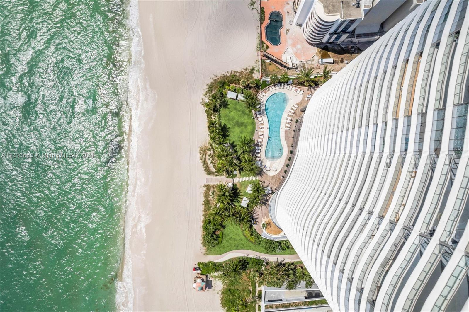 15701 Collins Ave # 2101