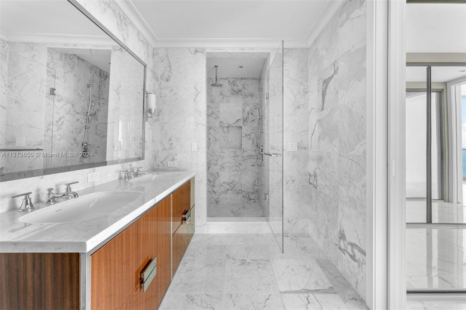 15701 Collins Ave # 2101