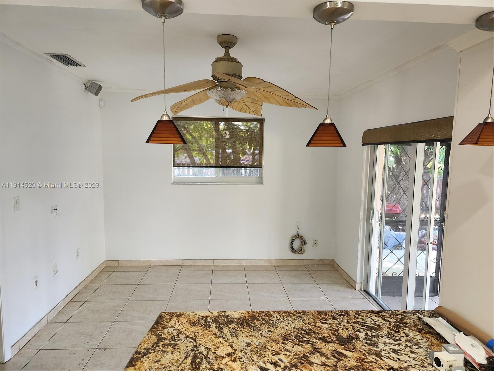 8645 SW 47th Ter