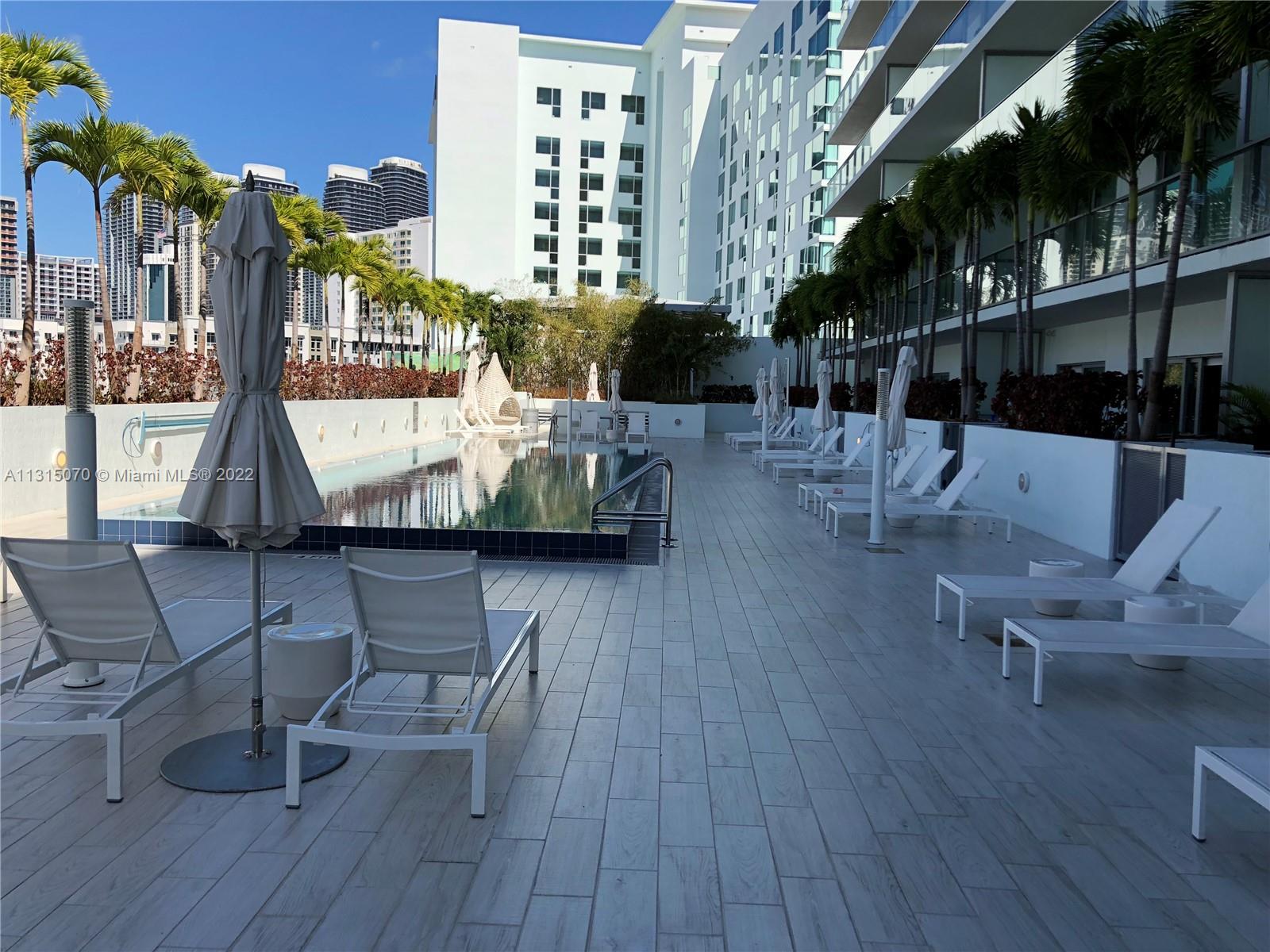 1600 SW 1st Ave # 1006