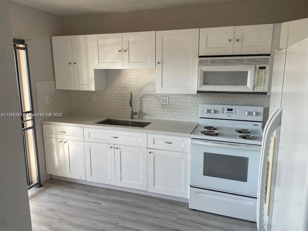 2530 W 60th Pl # 17 Unit: 104-17
