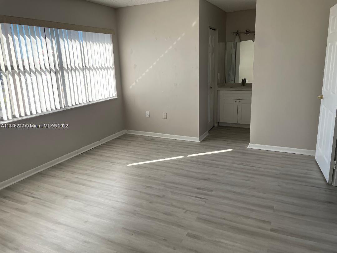 2530 W 60th Pl # 17 Unit: 104-17