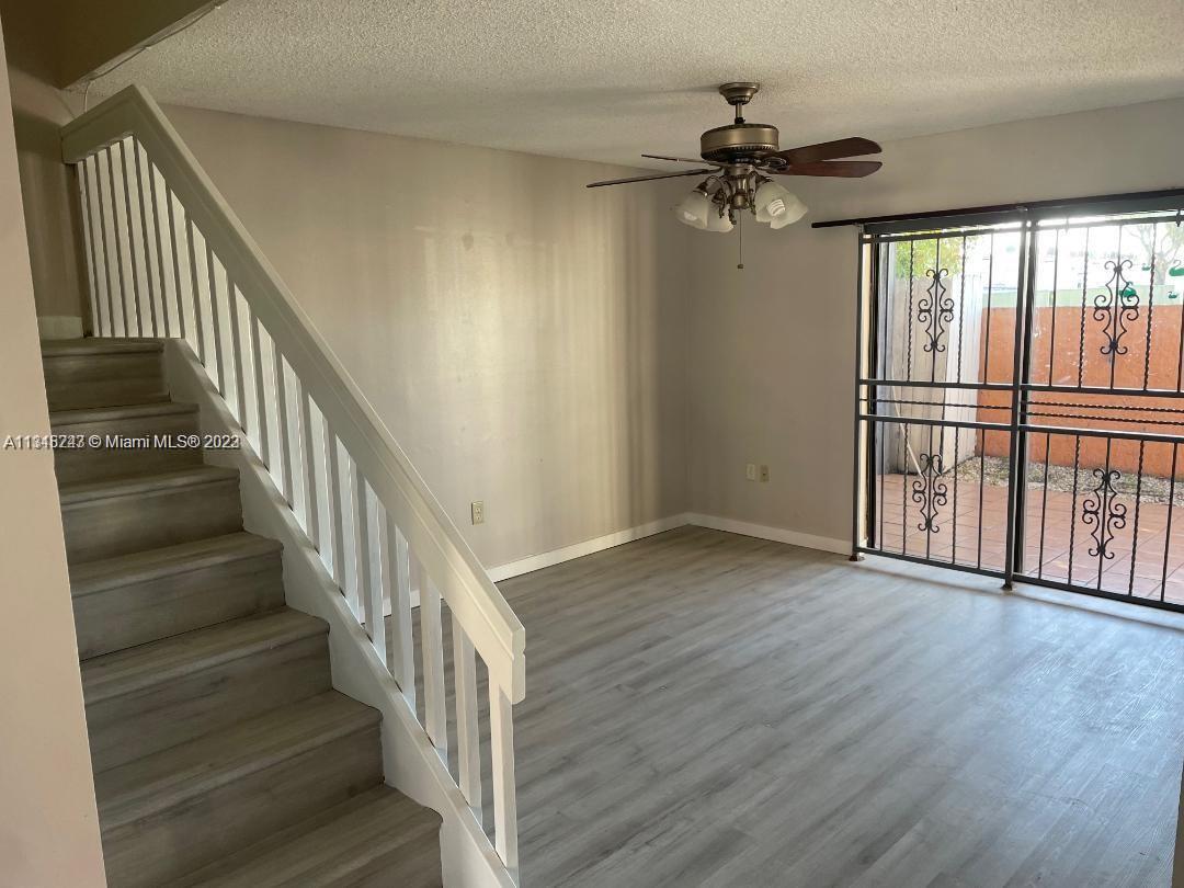 2530 W 60th Pl # 17 Unit: 104-17