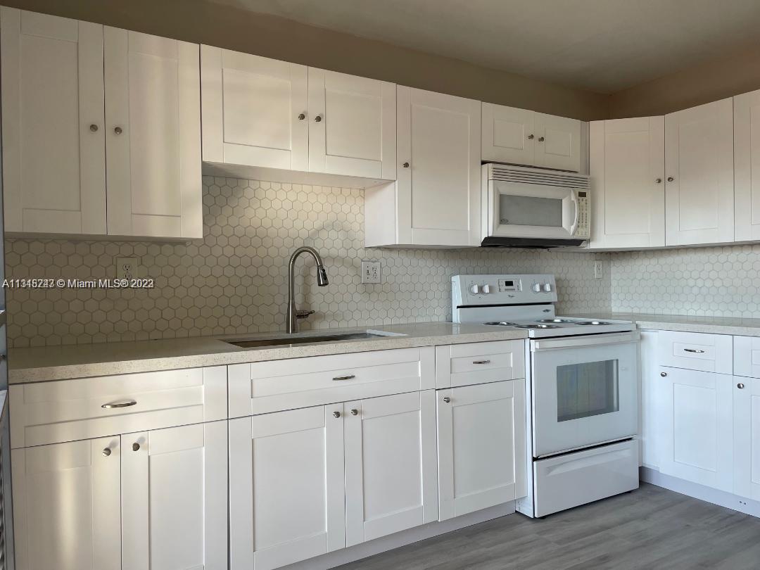 2530 W 60th Pl # 17 Unit: 104-17
