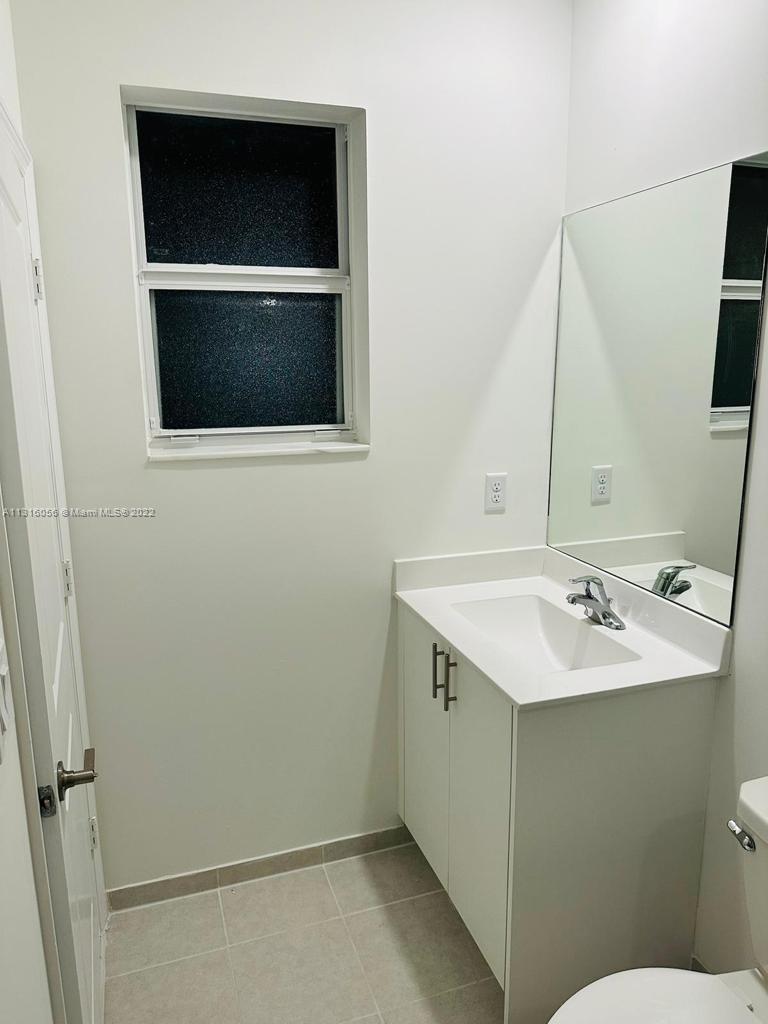 1655 SE 26th Rd # 1655