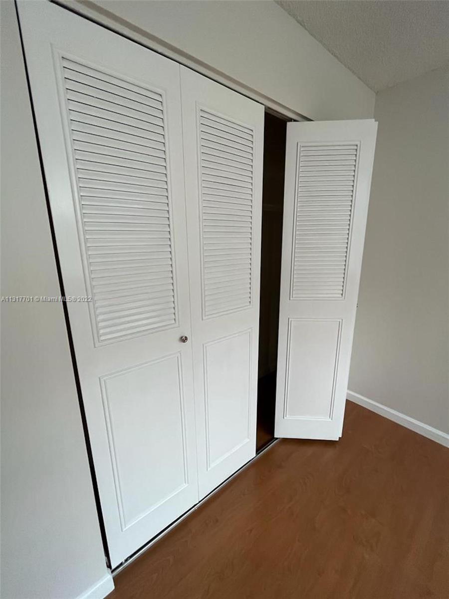 1300 NE Miami Gardens Dr Unit: 207E