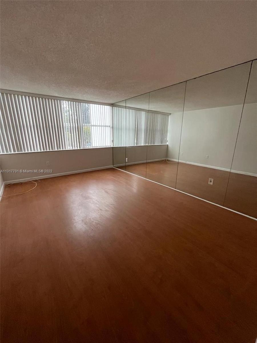 1300 NE Miami Gardens Dr Unit: 207E