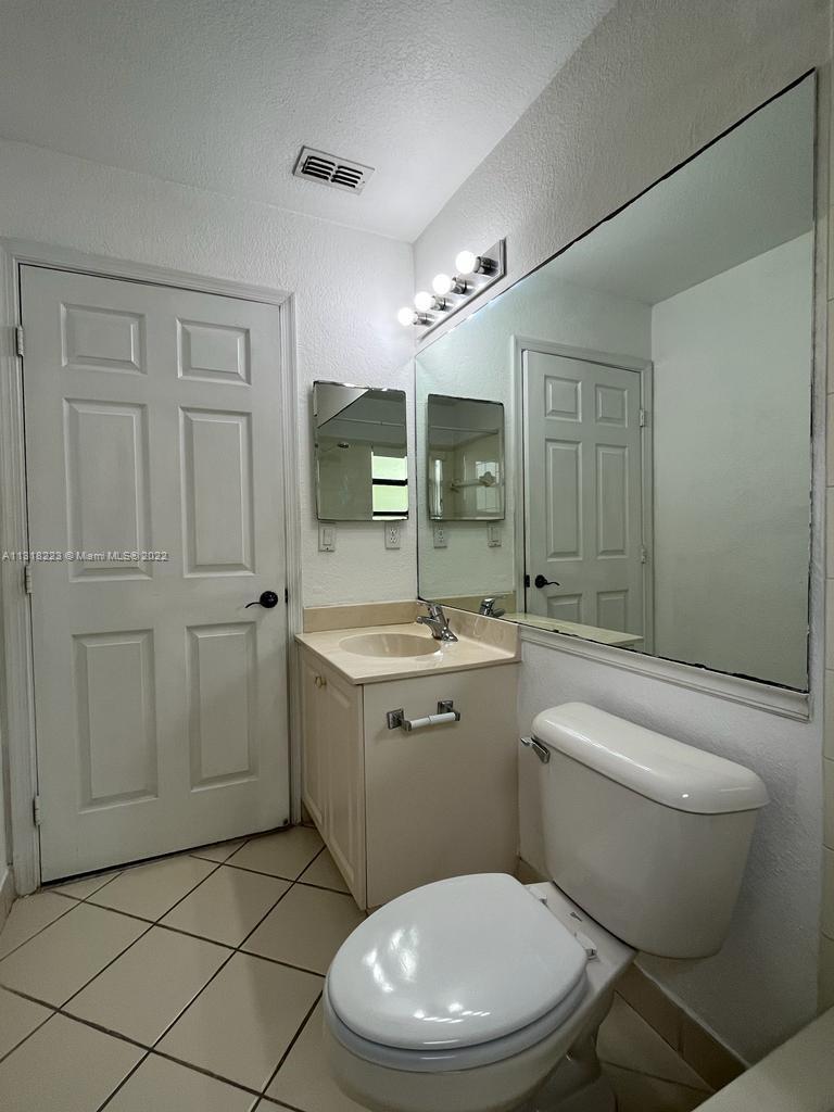 2531 NW 49th Ter # 711