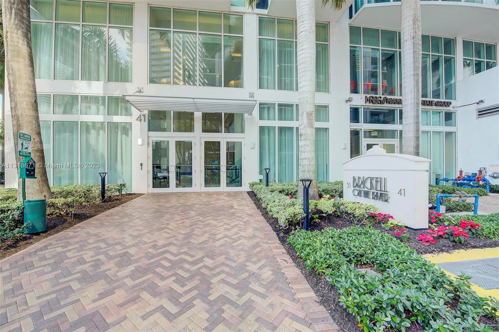 41 SE 5th St # 2307