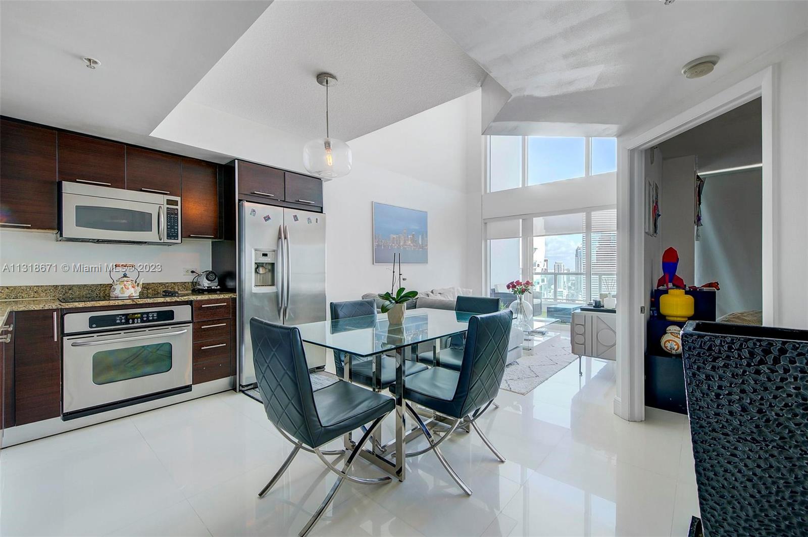 41 SE 5th St # 2307