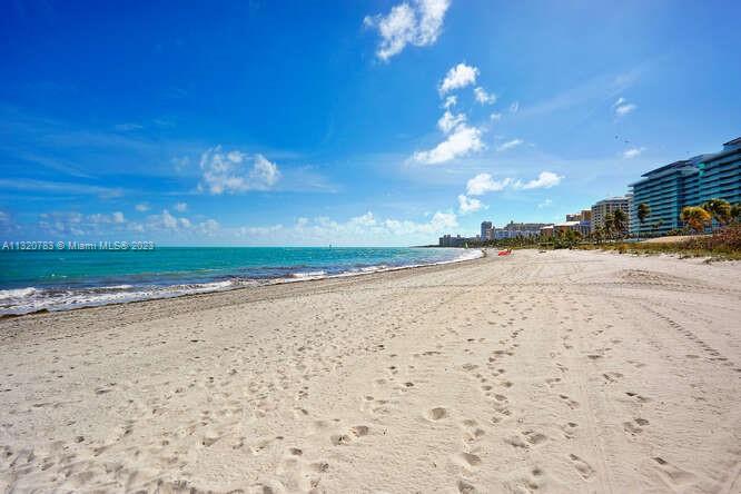 201 Crandon Blvd # 1028