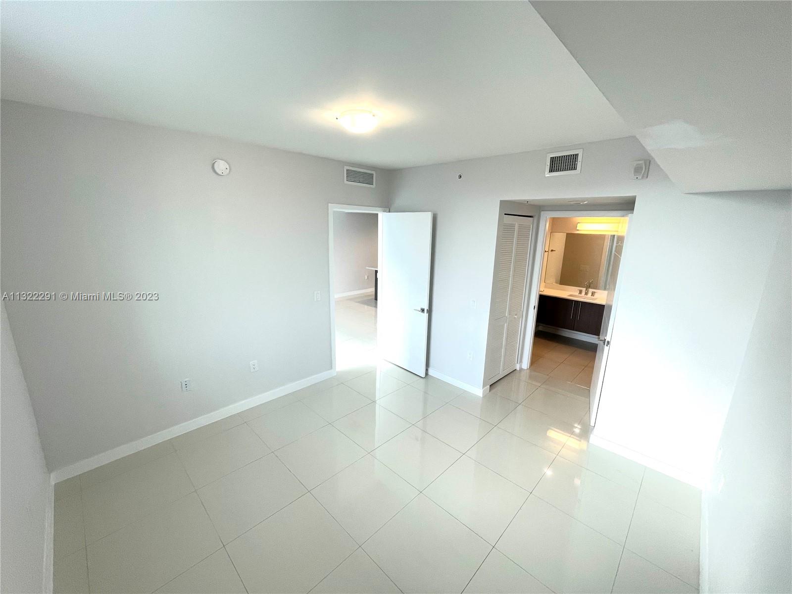 7875 NW 107th Ave # 514