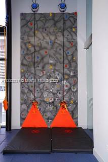 1010 Brickell Ave # 4007