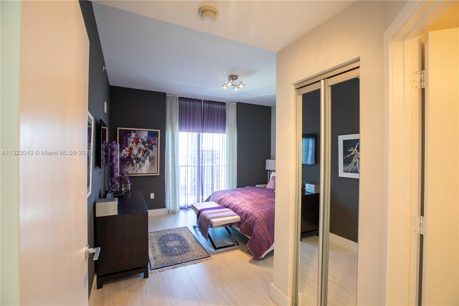 79 SW 12th St Unit: 2607-S