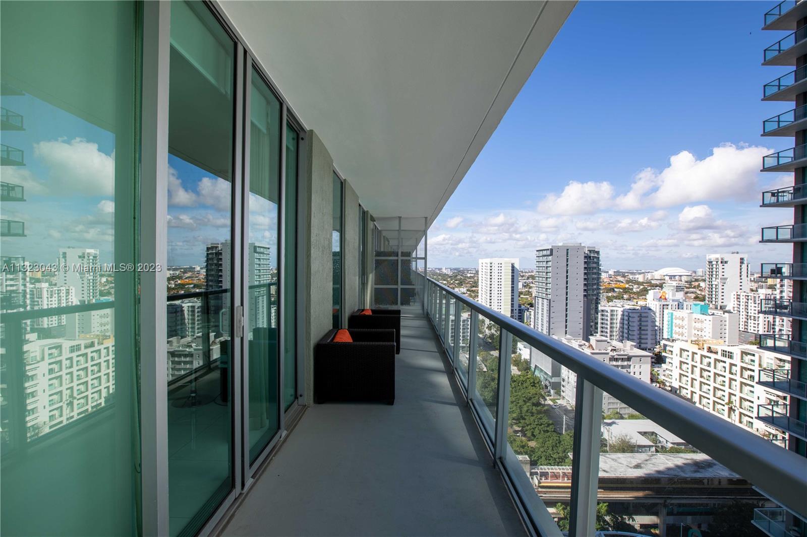 79 SW 12th St Unit: 2607-S