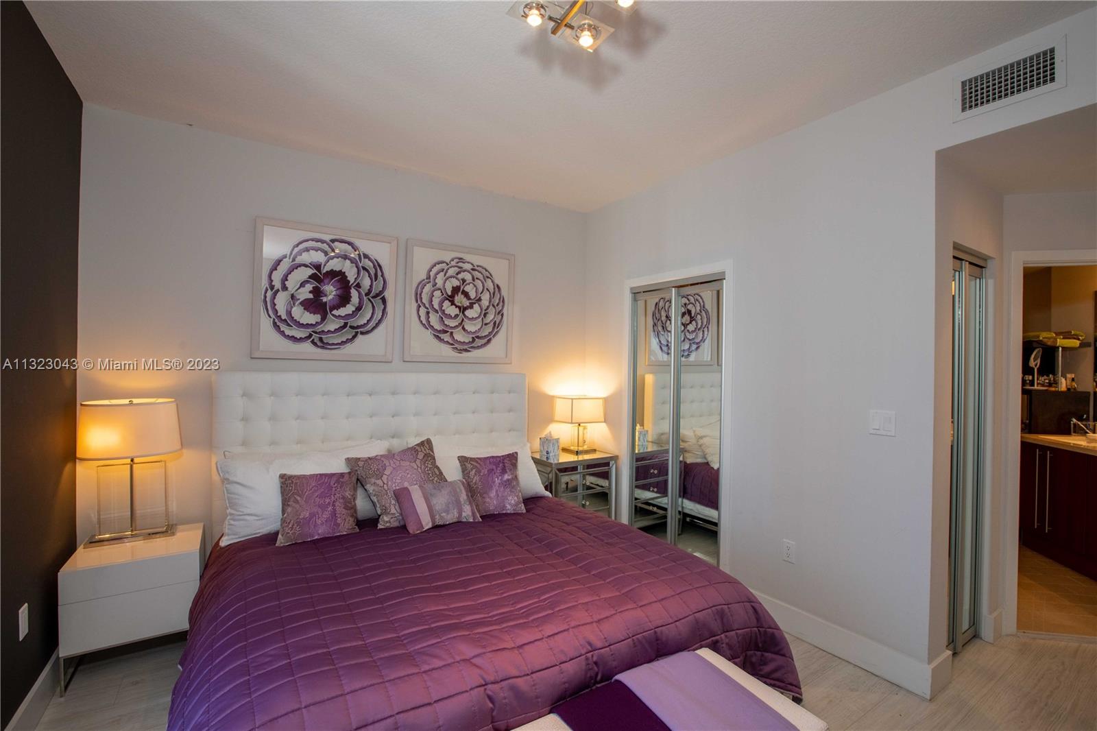 79 SW 12th St Unit: 2607-S