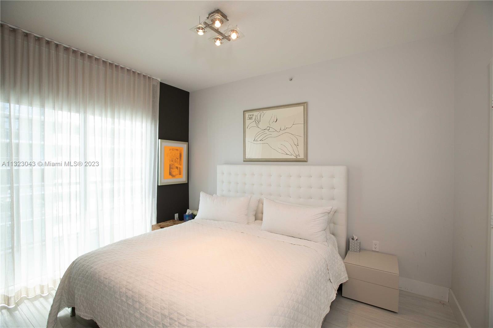 79 SW 12th St Unit: 2607-S