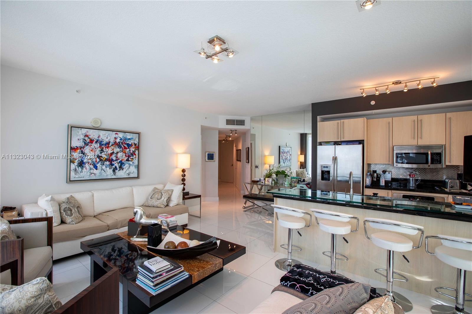 79 SW 12th St Unit: 2607-S