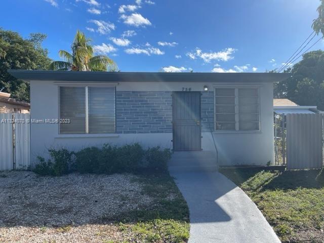 750 NW 114th St